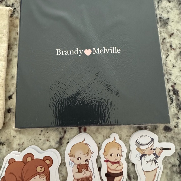 Brandy Melville pins, stickers and St. George Tote Bag - Picture 5 of 6